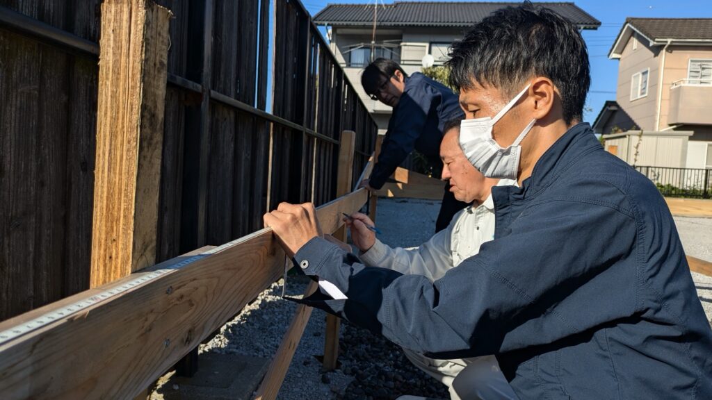 墨出しの作業の様子