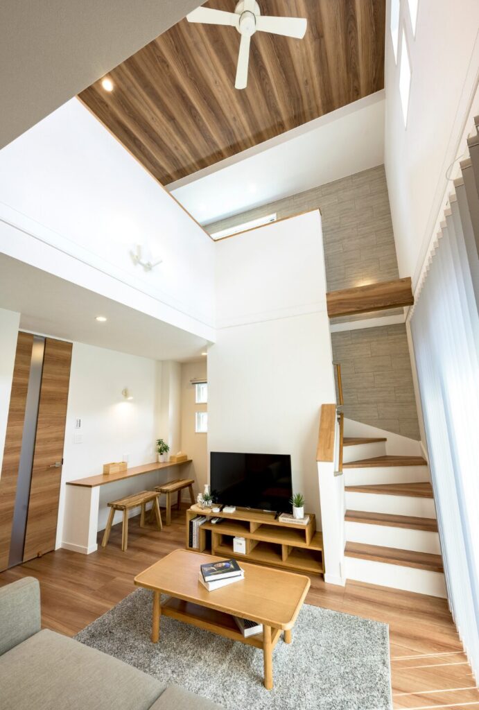 明るさ広がる吹き抜け空間